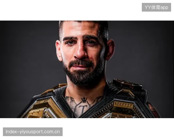 UFC地面技术演进:摔跤与柔术融合的新打法 UFC地面技术演进:摔跤与柔术融合的新打法