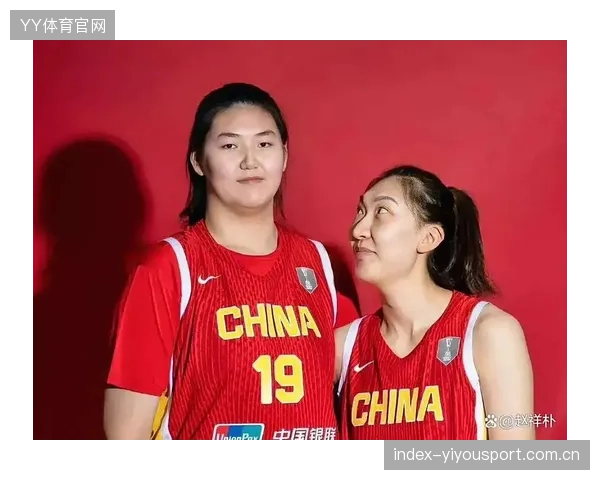 女篮内线霸主统治禁区无人能够阻挡——探秘篮球世界的巾帼英雄